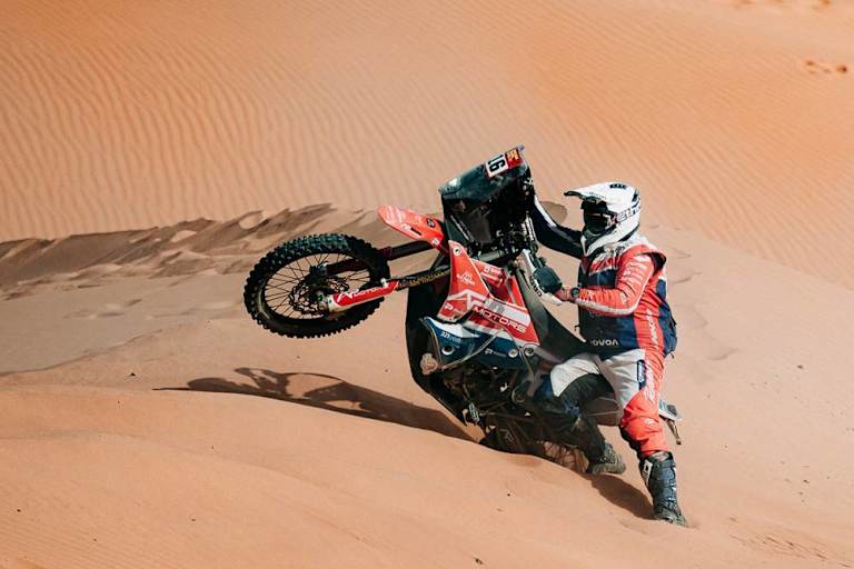 Der Portugiese Pedro Pinheiro musste sein Motorrad dauerhaft abstellen