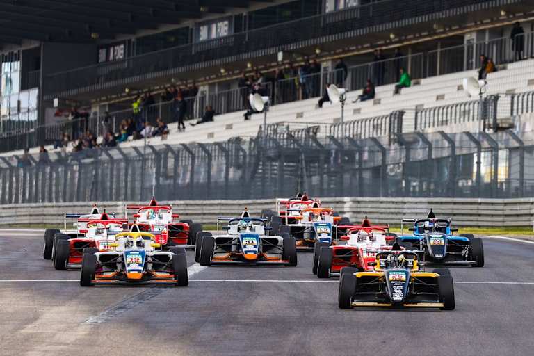 Grundausbildung in der Formel 4: Seit 2023 abgeschafft