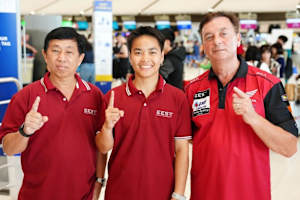 Muklada Sarapuech (mi) mit Mister Bob (re)
