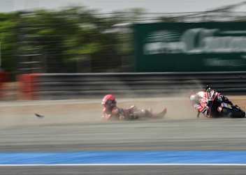 Marc Marquez flog in Buriram drei Mal ab