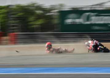 Marc Marquez flog in Buriram drei Mal ab