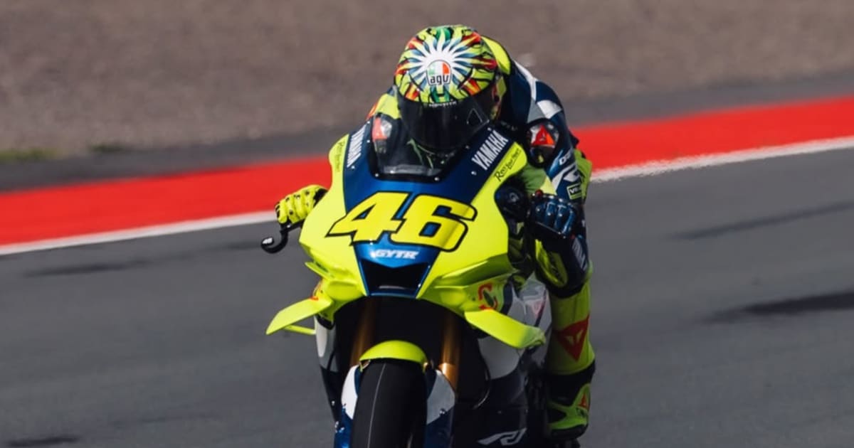 MotoGP-Ikone-Valentino-Rossi-trainierte-mit-seinen-VR46-Jungs-in-Mandalika