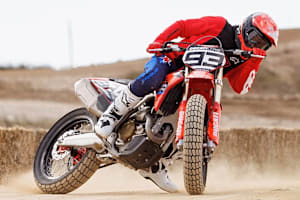 Marc Marquez auf dem Flat-Track-Bike aus Bologna