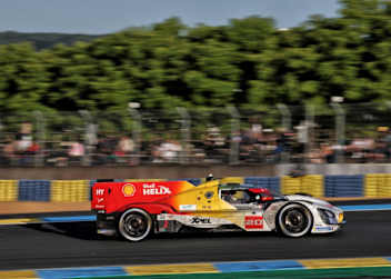 Führt am Sonntagmorgen in Le Mans: Der BMW M Hybrid V8