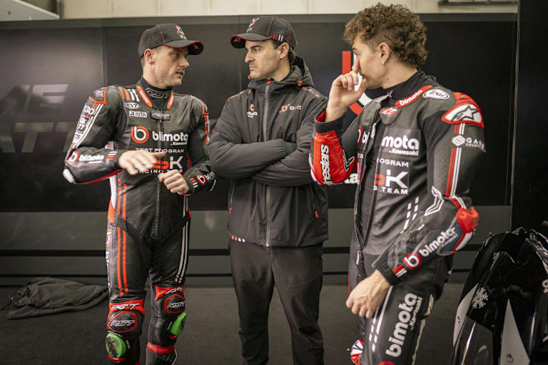 Alex Lowes, Testfahrer Xavi Fores und Axel Bassani