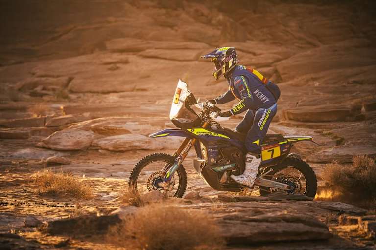 Sherco-Pilot Bradlex Cox fuhr auf Etappe 5 ins Rampenlicht