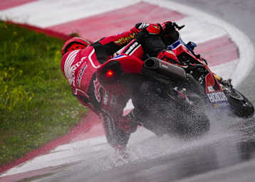 Jake Dixon (Honda) fuhr 30 Runden im Regen