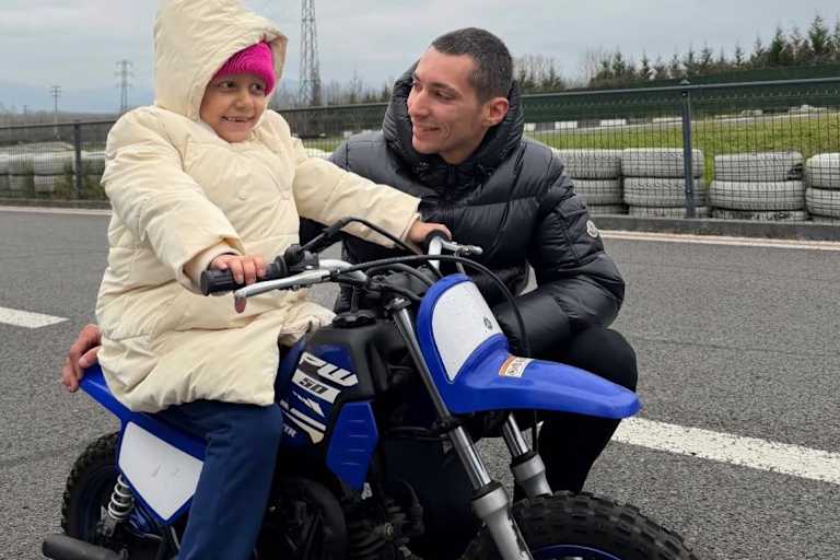 Toprak mit der kleinen Almira