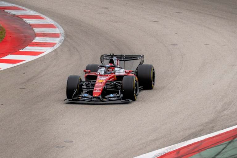 Charles Leclerc ist zufrieden mit dem Verlauf des Shakedown-Tests