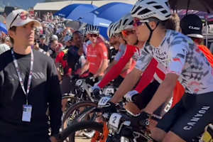 Maverick Vinales schaute beim MTB-Weltcup in Frankreich vorbei