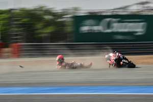 Marc Marquez flog in Buriram drei Mal ab