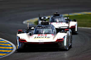 Führt in Le Mans: Der Cadillac V-Series.R