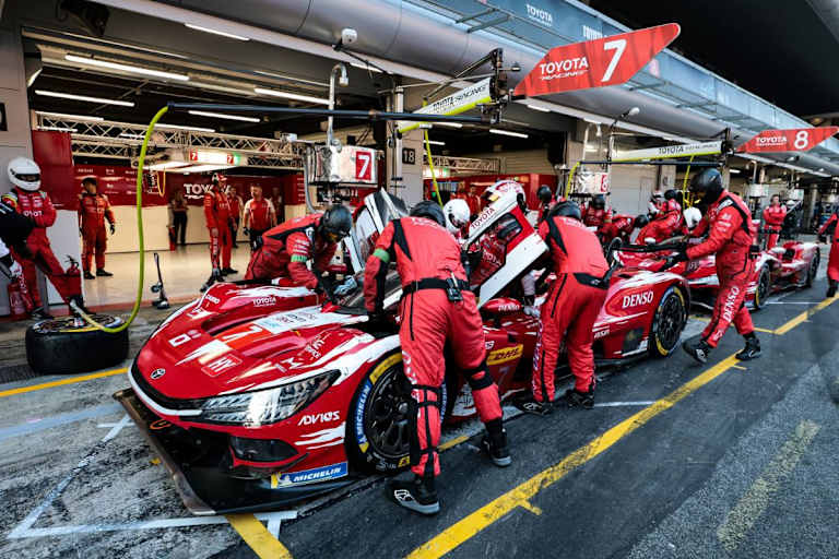 Die beiden Toyota TR010 Hybrid