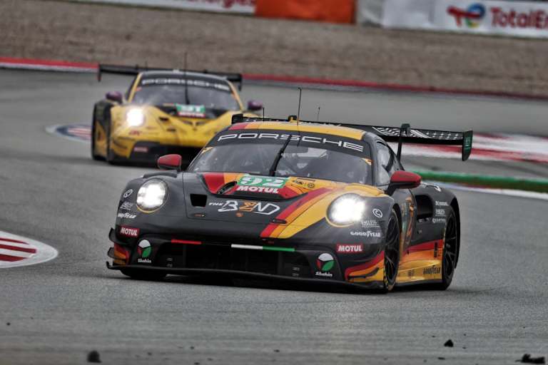 Die beiden Porsche 911 GT3 R LMGT3