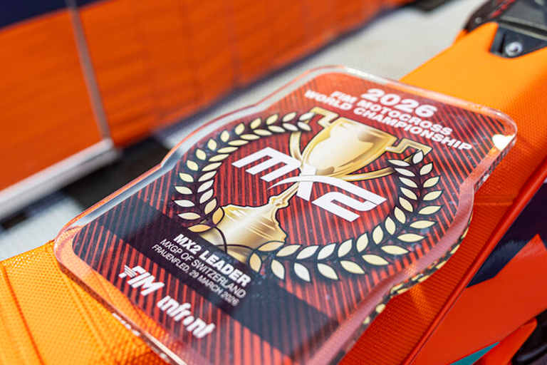 Simon Längenfelder hat wieder das Red Plate des WM-Führenden