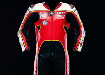 Die Nachbildung der Lederkombi von Barry Sheene
