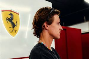 Fabio Quartararo beim Besuch in der Ferrari-Box
