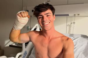 Alonso Lopez mit Gips
