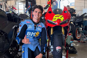 Fermin Aldeguer mit seiner Ducati Panigale V2 S
