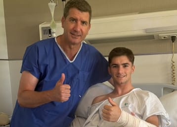 David Munoz mit Doctor Daniel Cansino Munoz-Repiso