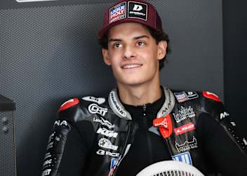 David Almansa zog als schnellster Moto3-Pilot ins Q2 ein