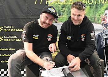 David Datzer (li.) fährt im Team von Brian McCormack