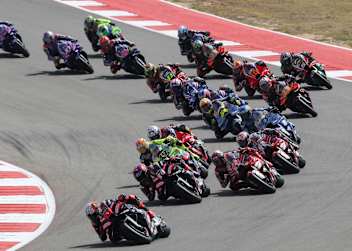 Marco Bezzecchi führt das Feld beim US-GP an!