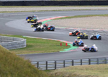 Mitte April startet die Seitenwagen-Weltmeisterschaft 2026