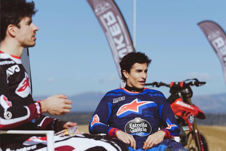 Alex und Marc Marquez beim Motocross-Training