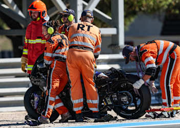 Die Yamaha R1 von Karel Hanika wurde stark beschädigt