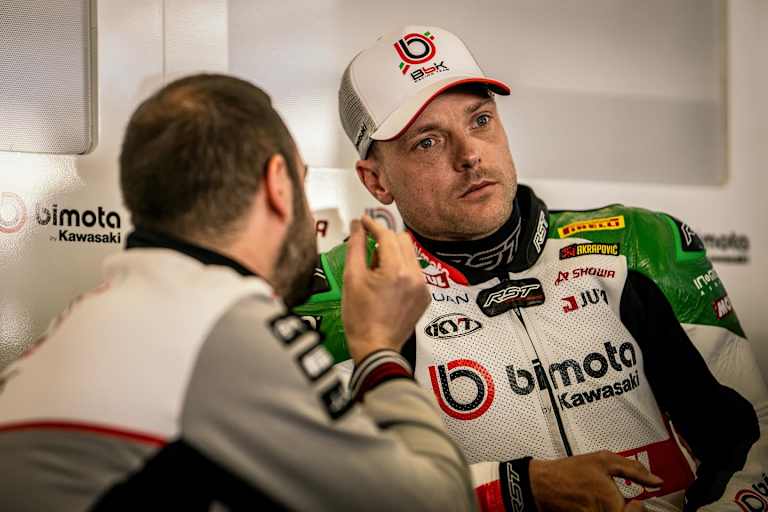 Alex Lowes schaut besorgt auf das Ungleichgewicht der Hersteller