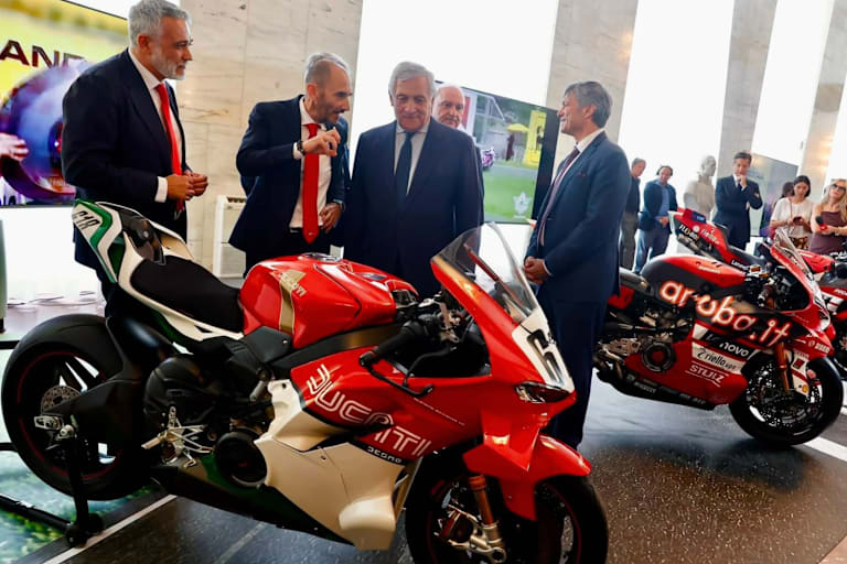 Mauro Grassilli, Claudio Domenicali und Antonio Tajani (v.l.)