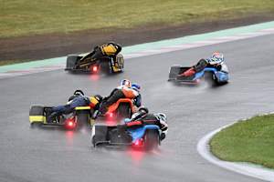In der Seitenwagen-WM sind spannende Rad-an-Rad-Duelle an der Tagesordnung