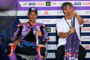 Toprak Razgatlioglu mit Landsmann, Mentor und Manager Kenan Sofuoglu