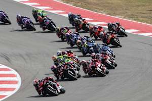 Marco Bezzecchi führt das Feld beim US-GP an!