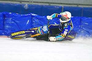 Luca Bauer in Heerenveen im Training