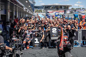 Besser gehts nicht: Moto2-Doppelsieg für Intact GP in Jerez