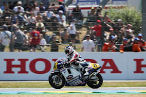Freddie Spencer drehte Runden mit seinem Siegerbike der Saison 1985