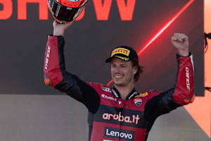 Jubel ohne Pause: Nicolo Bulega dominiert die Superbike-WM