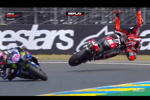 Abflug in Kurve 13: Marc Marquez ging hart zu Boden