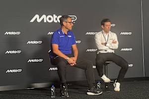 Paolo Pavesio (Yamaha) verkündigte mit Carlos Ezpeleta die Moto3-Zukunft