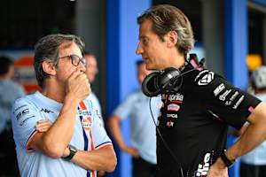 Aprilia-Racing-Boss Massimo Rivola (re.) mit Trackhouse-Teammanager Brivio