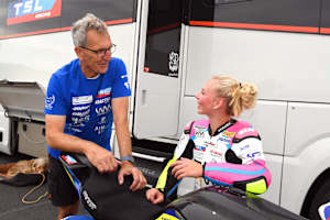 Teamchef Stefan Laux (li.) mit Lucy Michel