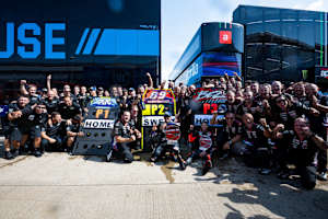 Die Rennen in Silverstone wurden wieder von Aprilia-Piloten dominiert