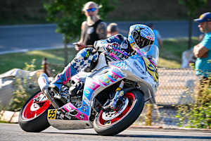David Datzer auf seiner Sportbike-Aprilia