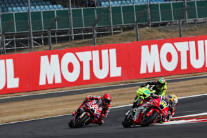 Das gab es lange nicht: Joan Mir zog an Marc Marquez vorbei