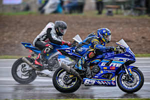 Justin Häsle auf dem Weg zum Sieg im zweiten Lauf der IRRC Sportbike