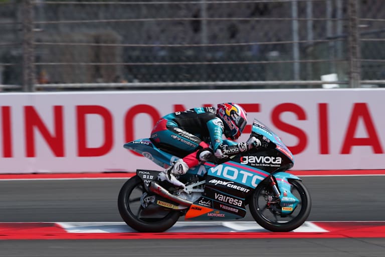 Sieg in Mandalika: Maximo Quiles ist Moto3-Weltmeister!