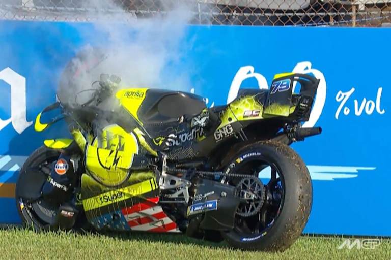 Kaputt: Ai Ogura musste seine Aprilia RS-GP früh mit Motorschaden abstellen