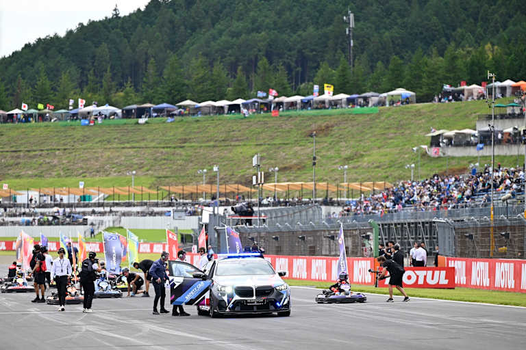 In Motegi wurde für die Fans ein Kartrennen inszeniert, Marc Marquez fehlte